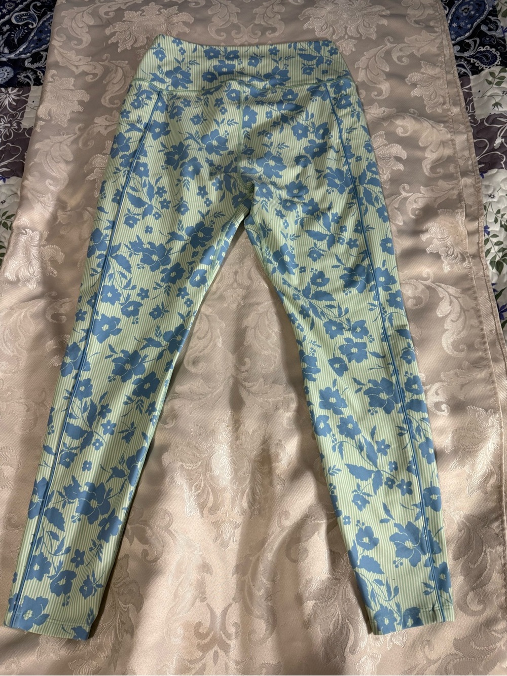 Peloton Floral High Rise Leggings Size L Blue Green Stripe Print Side Pockets - Picture 3 of 15
